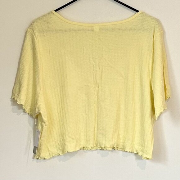 NWT BP by Nordstrom Short Sleeve Lettuce Trim Henley Scoop Crop - 3X - Picture 6 of 6